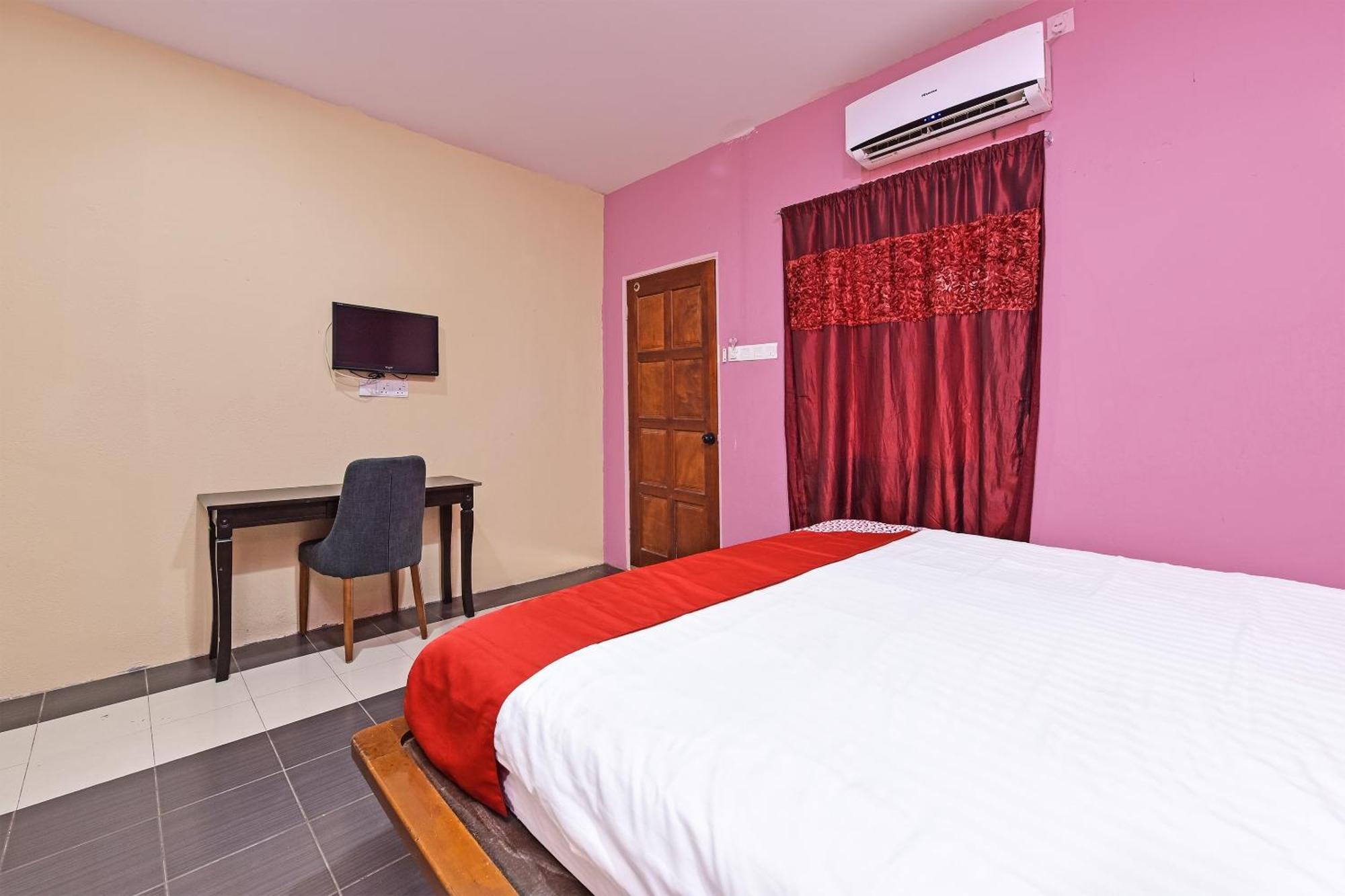 Oyo 90561 Awan Biru Motel Pantai Cenang  Exterior foto